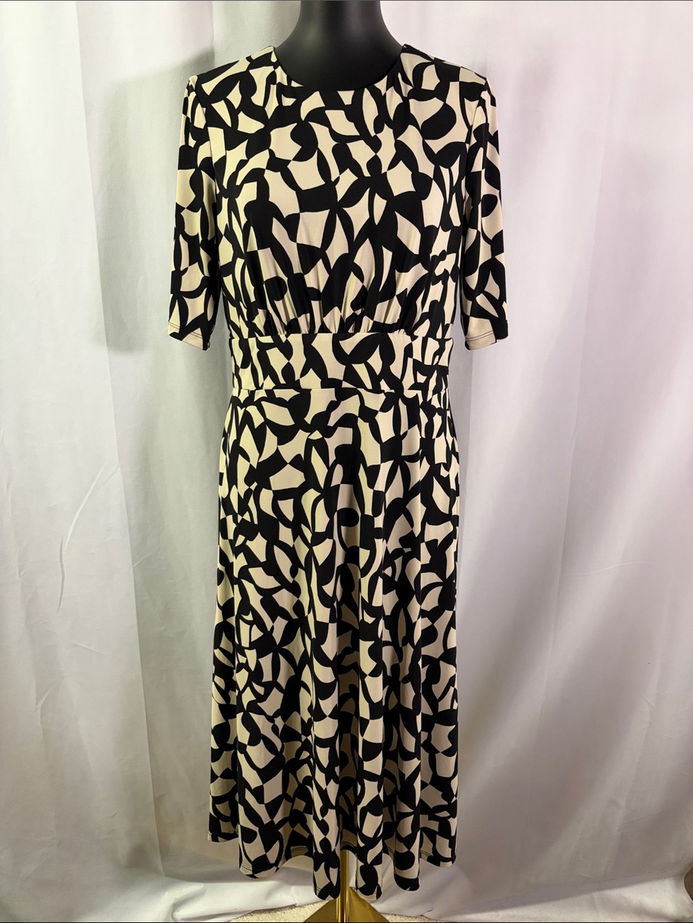 London Times Black & Beige Printed Short Sleeve A-Line Midi Dress